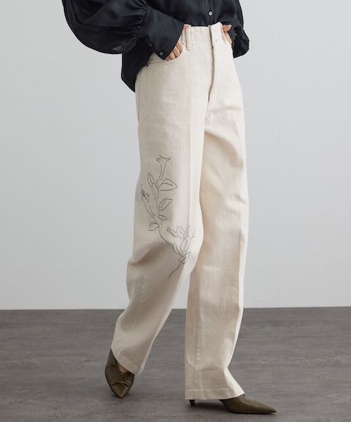 ADAM ET ROPE'（アダムエロペ）の「【J'aDoRe・一部店舗限定】【TANAKA（タナカ）】THE JEAN TROUSERS（デニムパンツ・レディース・ホワイト系・25/26/27/28）」の13枚目の写真