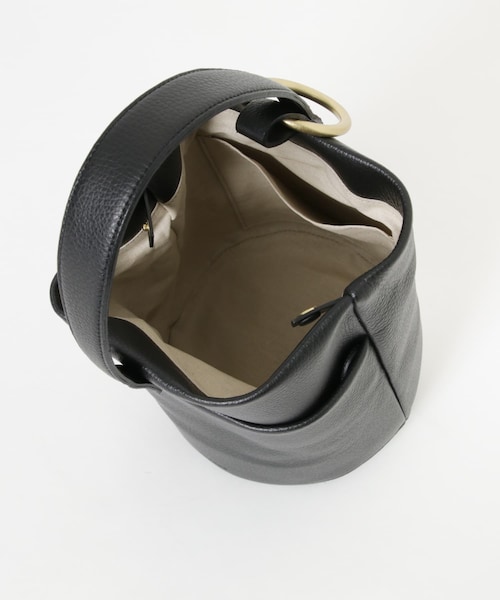 URBAN RESEARCH（アーバンリサーチ）の「MARROW　ROUND HANDLE（ハンドバッグ・レディース・BLACK/PEARL GRAY・one）」の13枚目の写真