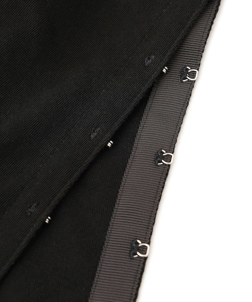 ADAM ET ROPE'(アダムエロペ)の「【TanC(タンク)】SIDE OPEN TANKTOP(タンクトップ・レディース・ブラック/ホワイト・F)」の10枚目の写真