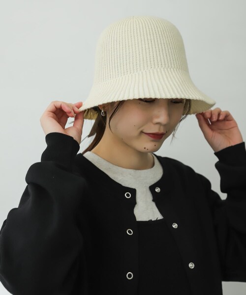 SENSE OF PLACE by URBAN RESEARCH（センスオブプレイスバイアーバンリサーチ）の「ニットバケットハット（ハット・レディース・BLACK/IVORY・one）」の4枚目の写真