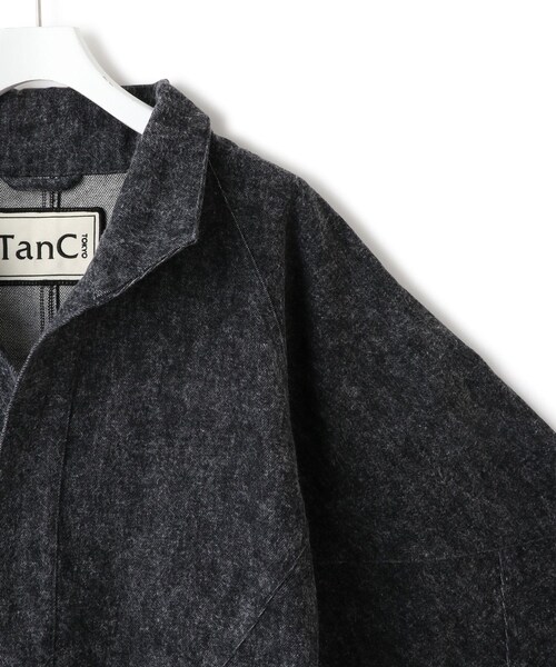 ADAM ET ROPE'(アダムエロペ)の「【J’aDoRe限定】【TanC(タンク)】BRUSHED INDIGO DENIM COAT(デニムジャケット・レディース・ブラック・1)」の5枚目の写真