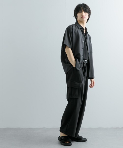 SENSE OF PLACE by URBAN RESEARCH(センスオブプレイスバイアーバンリサーチ)の「『ユニセックス』『UR TECH DRYLUXE』リネンライクシャツ(5分袖)(シャツ/ブラウス・メンズ・GREIGE/CHARCOAL/NAVY/L.BLUE/BROWN/ORANGE・S/M/L)」の12枚目の写真