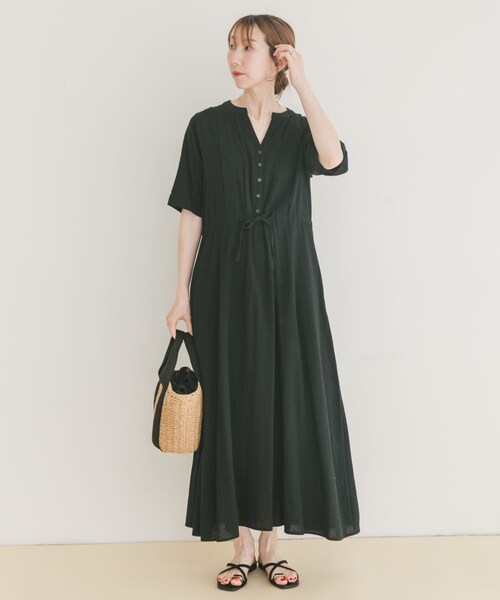 ITEMS URBANRESEARCH（アイテムズ アーバンリサーチ）の「ドライコットンタックワンピース（ワンピース・レディース・MOC/RED/BLK・FREE）」の6枚目の写真