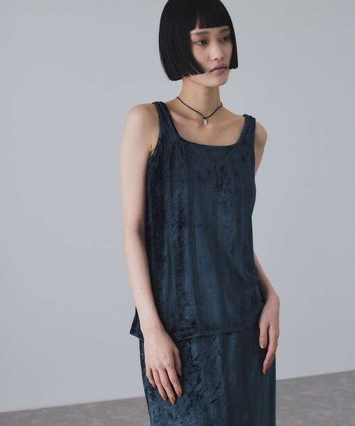 ADAM ET ROPE'（アダムエロペ）の「【Miller for ADAM ET ROPE'】別注 スクエアタンク（カップ付き）（タンクトップ・レディース・グリーン/ネイビー・F）」の10枚目の写真