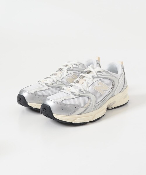URBAN RESEARCH DOORS(アーバンリサーチドアーズ)の「NEW BALANCE U530ESB(スニーカー・メンズ・SILVER・26/26.5/27/27.5/28/28.5/29)」の10枚目の写真