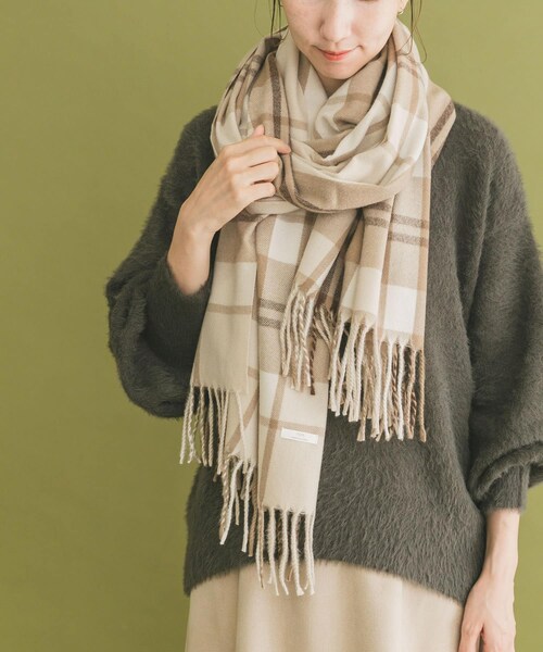 ITEMS URBANRESEARCH(アイテムズ アーバンリサーチ)の「チェックストール(マフラー・レディース・IVO/MOC/L.BLU/NVY・-)」の7枚目の写真