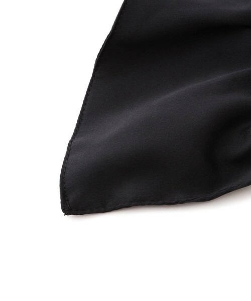 ROPE' PICNIC(ロペピクニック)の「チャーム付きサテンボリュームスクエアシュシュ(ヘアゴム・レディース・ブラック/キャメル系/ベージュ・F)」の10枚目の写真