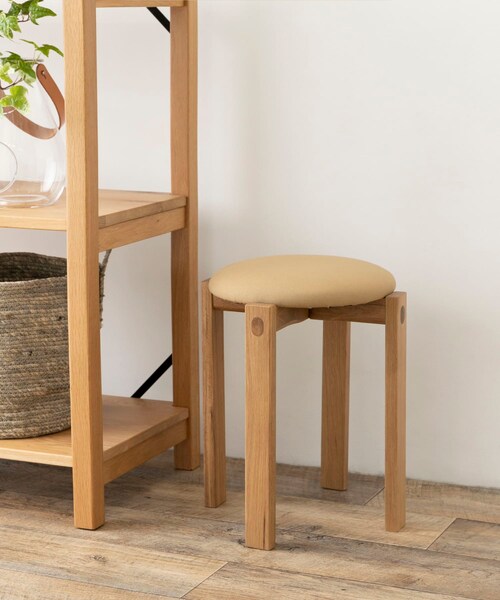 URBAN RESEARCH DOORS(アーバンリサーチドアーズ)の「DOORS LIVING PRODUCTS Round Stool(その他雑貨・メンズ・S.Brown8/Natural8/Beige8/O.Khaki8/Mustard8/H.Green8・one)」の3枚目の写真