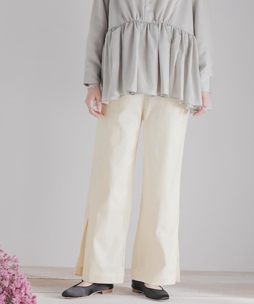 SENSE OF PLACE by URBAN RESEARCH(センスオブプレイスバイアーバンリサーチ)の「スリットワイドパンツ(その他パンツ・レディース・IVORY/GREIGE/BEIGE・S/M)」の1枚目の写真