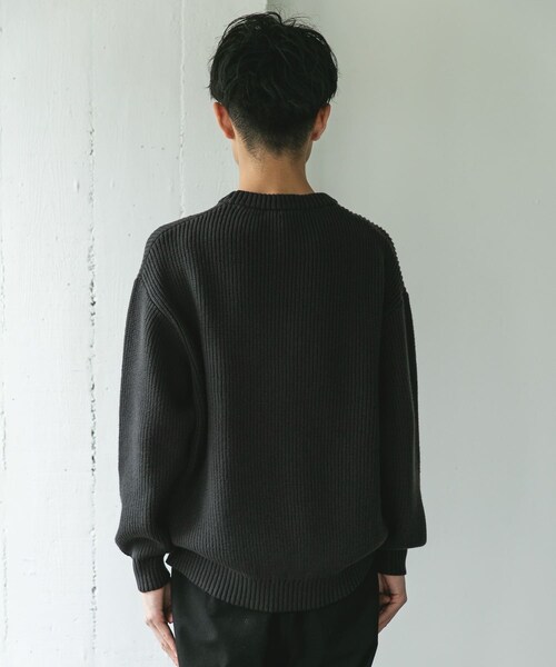URBAN RESEARCH DOORS（アーバンリサーチドアーズ）の「畦ニット クルーネックプルオーバー（ニット/セーター・メンズ・RED/GRAY/BLUEGREEN/CHARCOAL・M/L）」の17枚目の写真