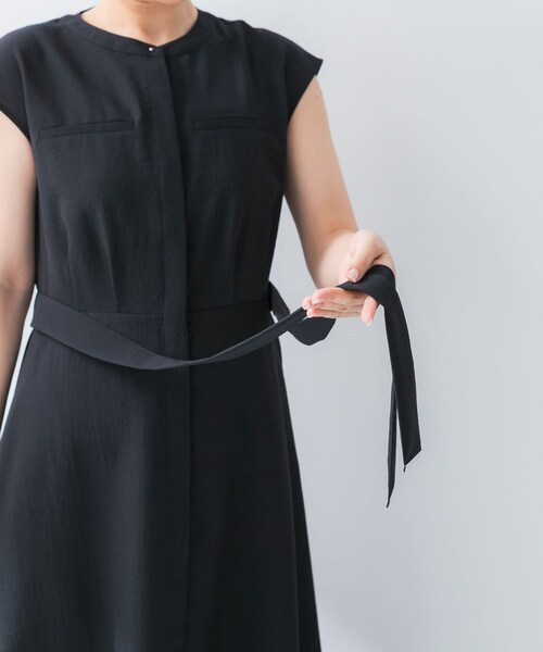 URBAN RESEARCH ROSSO（アーバンリサーチロッソ）の「『UR TECH DRYLUXE』ポケットデザインワンピース（ワンピース・レディース・MOCHA/NAVY/YELLOW・Free）」の22枚目の写真