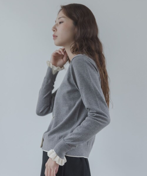 URBAN RESEARCH Sonny Label（アーバンリサーチサニーレーベル）の「配色フリルニットカーディガン（カーディガン/ボレロ・レディース・グレー/ネイビー/ブラウン・Free）」の9枚目の写真