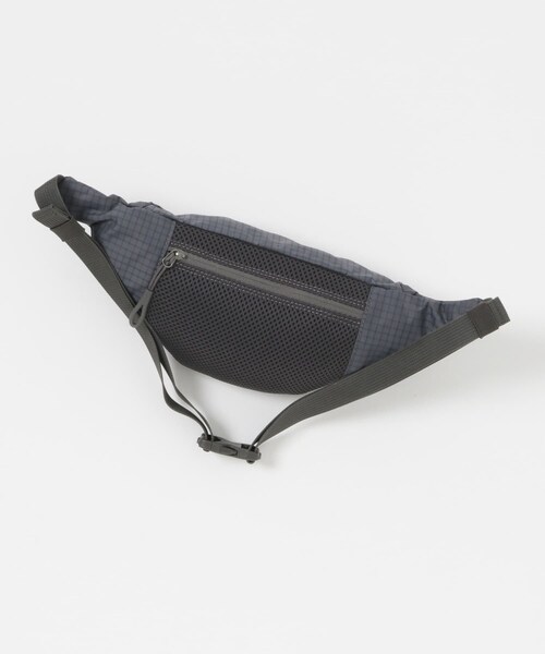 URBAN RESEARCH DOORS（アーバンリサーチドアーズ）の「GOLITE　CLING UG（ボディバッグ/ウエストポーチ・メンズ・AVOCADO/CASTLEROCK/BLACK OUT・one）」の8枚目の写真