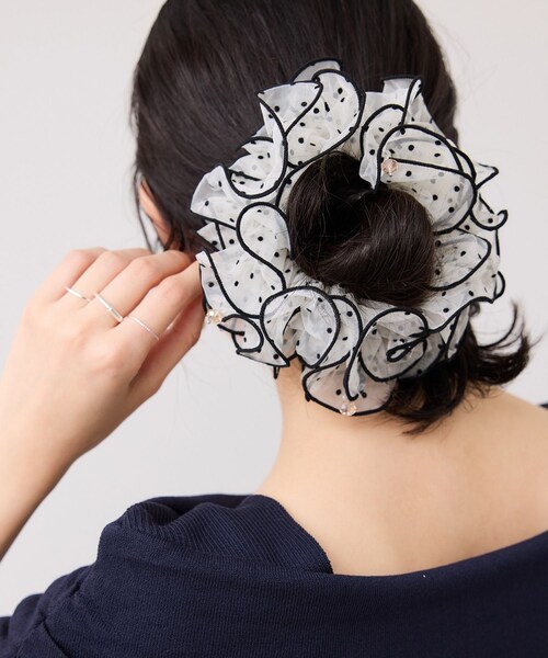 VIS（ビス）の「シアードットボリュームシュシュ（シュシュ・レディース・ブラック/ホワイト・F）」の5枚目の写真