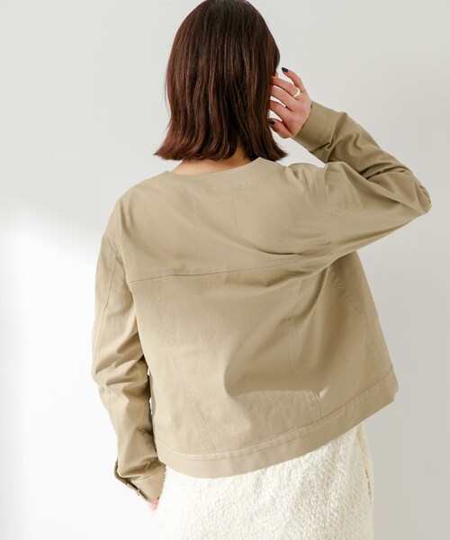 URBAN RESEARCH Sonny Label（アーバンリサーチサニーレーベル）の「ナチュラルストレッチノーカラーコットンジャケット（ノーカラージャケット・レディース・アイボリー/ブルーグレー/ベージュ・FREE）」の22枚目の写真