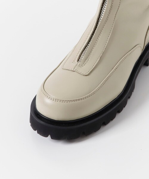 URBAN RESEARCH（アーバンリサーチ）の「『25周年別注』CAMINANDO　CENTER ZIP BOOTS（ブーツ・レディース・BLACK/別注IVORY・6/7/8）」の16枚目の写真