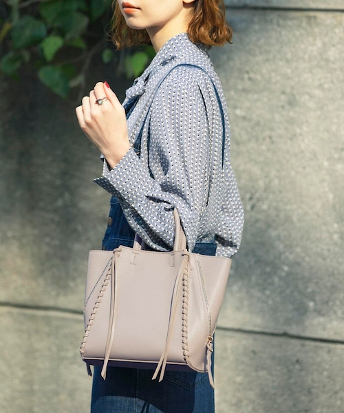 URBAN RESEARCH ROSSO（アーバンリサーチロッソ）の「サイドジップミニトート（ショルダーバッグ・レディース・BLACK/GREIGE/WHITE・-）」の11枚目の写真