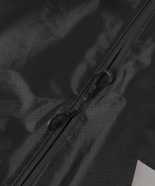EKAL(エカル)の「and wander CRISPY RIP DRAWSTRING BAG(バックパック/リュック・レディース・BLACK/KHAKI・One)」の10枚目の写真