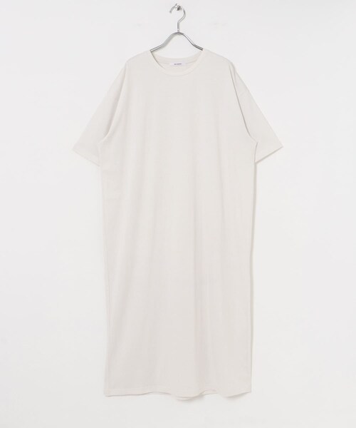 URBAN RESEARCH（アーバンリサーチ）の「ルーズTシャツワンピース（ワンピース・レディース・BLACK/STEEL・FREE）」の17枚目の写真