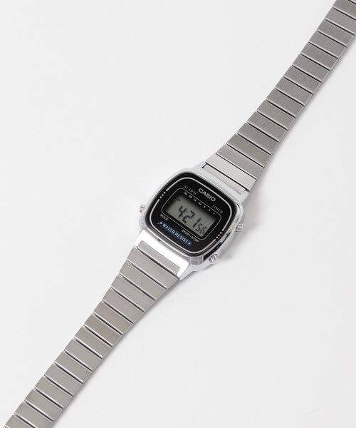 URBAN RESEARCH DOORS(アーバンリサーチドアーズ)の「CASIO メタルデジタルウォッチ(アナログ腕時計・レディース・シルバー・-)」の5枚目の写真