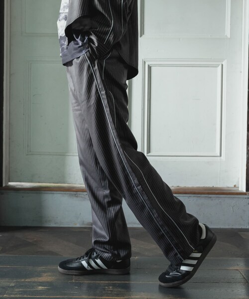SENSE OF PLACE by URBAN RESEARCH（センスオブプレイスバイアーバンリサーチ）の「サイドラインピンストライプスラックス（その他パンツ・メンズ・CHARCOAL/KHAKI/ORANGE・M/L）」の8枚目の写真