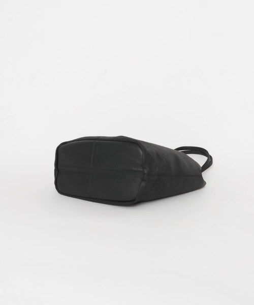 URBAN RESEARCH(アーバンリサーチ)の「Morphee 3WAY MEDIUM TOTE(ショルダーバッグ・メンズ・NAPPA BLK・MS)」の6枚目の写真