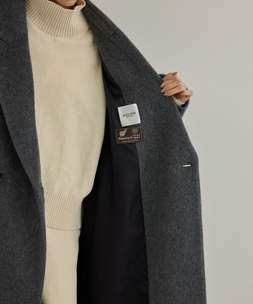 ADAM ET ROPE'(アダムエロペ)の「MTR アルパカシャギーロングコート / 軽量(チェスターコート・レディース・チャコール/キャメル・F)」の19枚目の写真