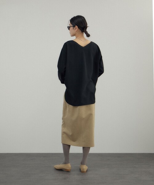 ADAM ET ROPE'(アダムエロペ)の「トリアセボートリブブラウス / セットアップ対応(シャツ/ブラウス・レディース・ブラック/オフホワイト・F)」の10枚目の写真