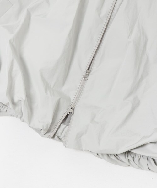 URBAN RESEARCH（アーバンリサーチ）の「AMOMENTO　NECKSHIRRING VOLUMEJUMPER（ノーカラージャケット・レディース・L GREY・0）」の4枚目の写真