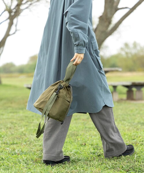 EKAL（エカル）の「TINY GARDEN PRODUCTS　ストロール2WAYバッグ（ショルダーバッグ・レディース・IVORY/BLACK/KHAKI/L.GREEN・one）」の13枚目の写真