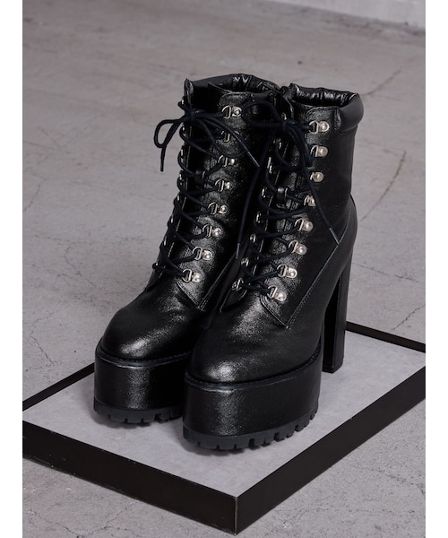 GYDA（ジェイダ）の「shiny lace upタンクソールショートブーツ（ブーツ・レディース・オフホワイト/ブラック・S/M/L）」の5枚目の写真