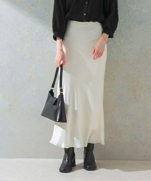 URBAN RESEARCH ROSSO（アーバンリサーチロッソ）の「サテンバイアススカート（スカート・レディース・ivory/mauve pink・FREE）」の8枚目の写真
