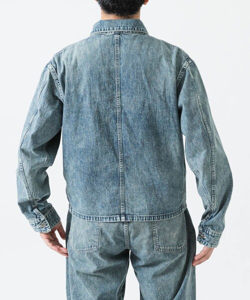 URBAN RESEARCH（アーバンリサーチ）の「ULTERIOR　FADED LIGHT DENIM SHORT COVERALL（カバーオール・メンズ・FADED BLUE・3/4）」の3枚目の写真