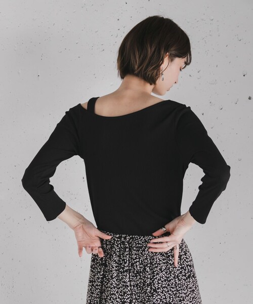 SENSE OF PLACE by URBAN RESEARCH（センスオブプレイスバイアーバンリサーチ）の「アシメネックリブトップ(7分袖)（Tシャツ/カットソー・レディース・BLACK/GREIGE/DUSTY PINK・FREE）」の9枚目の写真