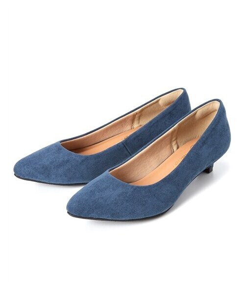 nissen（ニッセン）の「【ゆったり幅広】ポインテッドトゥローヒールパンプス（低反発中敷）（ワイズ４Ｅ）（パンプス・メンズ・黒(スムース)/キャメル(スムース)/アイボリー(スムース)/黒(スエード調)/グレー(スエード調)/アンティークシルバー/黒(エナメル調)/ピンクベージュ(エナメル調)/モカベージュ(スエード調)/ダスティーネイビー(スエード調)/グレージュ(スエード調)/ブルーグリーン(スエード調)/ダークブラウン(スエード調)/チェック柄/ブラウン(クロコ)/オーク(スムース)/ベージュ(クロコ)/ミント(スエード調)/ピンクベージュ(刺しゅう)/キャメル(メッシュ型押し)/【販売終了】ブラックチェック/オレンジブラウン(スエード調)/パイソン柄/アプリコット(スエード調)/ホワイト(型押し)/ブルーパープル(スエード調)/カーキ(スエード調)/ブラックチェック/オレンジキャメル(メッシュ型押し)/ブロンズ・23.0cm/4E/23.5cm/4E/24.0cm/4E/24.5cm/4E/25.0cm/4E/25.5cm/4E/26.0cm/4E/26.5cm/4E/27.0cm/4E）」の21枚目の写真