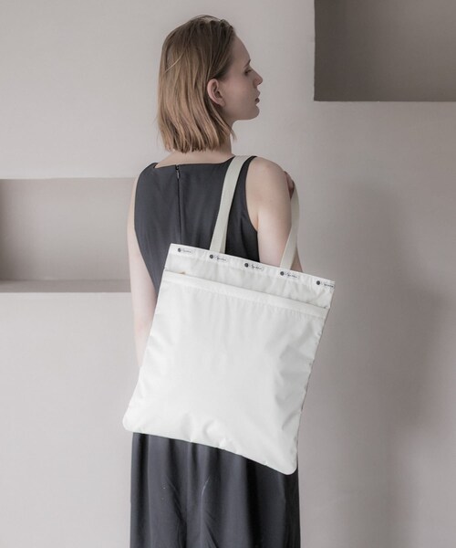 URBAN RESEARCH（アーバンリサーチ）の「『別注』LeSportsac×URBAN RESEARCH　LARGE EMERALD TOTE（トートバッグ・レディース・BLACK/B BEIGE・-）」の12枚目の写真