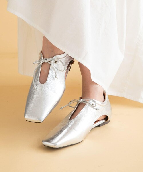 URBAN RESEARCH Sonny Label（アーバンリサーチサニーレーベル）の「スクエアトゥスリットパンプス（パンプス・レディース・ブラック/シルバー・S/M/L）」の14枚目の写真