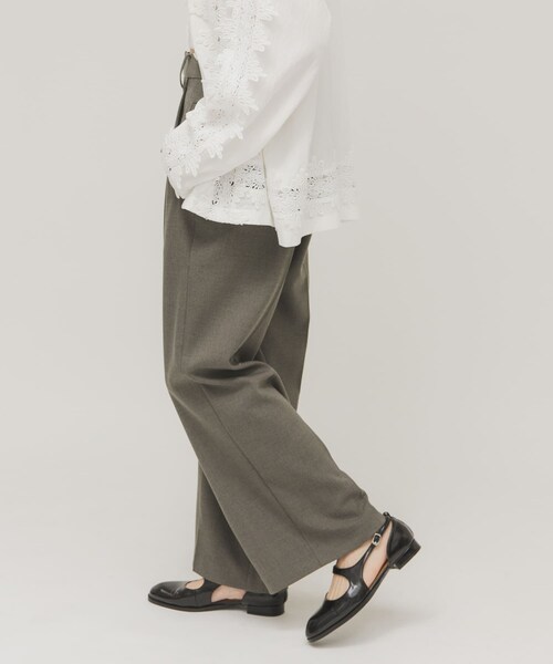 KBF（ケイビーエフ）の「ワンタックミニマルパンツ（その他パンツ・レディース・MOSS GRAY/CHARCOAL・36/38）」の17枚目の写真