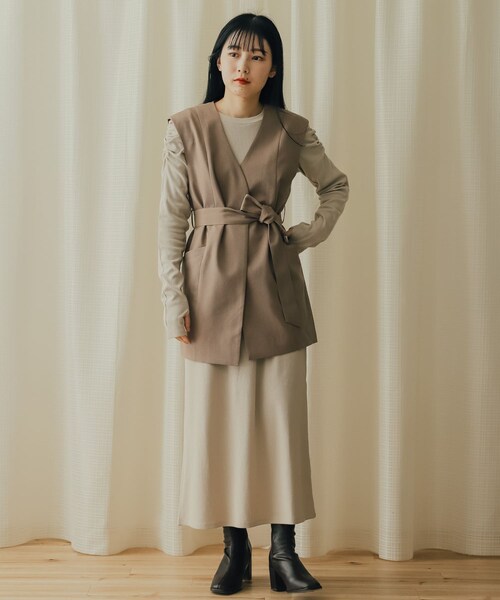 SENSE OF PLACE by URBAN RESEARCH（センスオブプレイスバイアーバンリサーチ）の「ボリュームスリーブアイラインカットワンピース（ワンピース・レディース・GREIGE/LILAC/BLACK・one/COMPACT）」の22枚目の写真