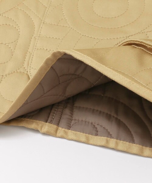 URBAN RESEARCH（アーバンリサーチ）の「MASK QUILTINGノーカラーショートジャケット∴（ノーカラージャケット・レディース・BEIGE/BLACK・1/2）」の21枚目の写真