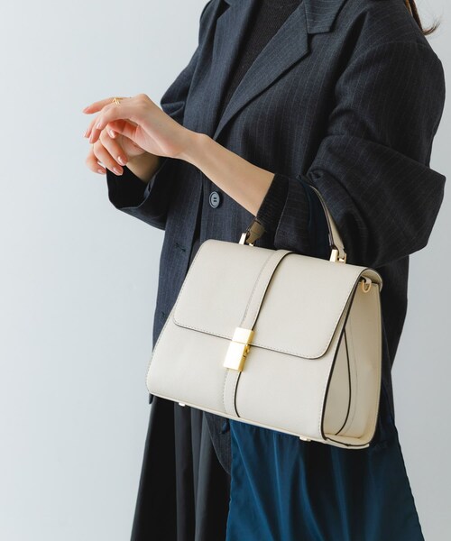 RODE SKO（ロデスコ）の「サブバッグ付フラップハンドバッグ（ハンドバッグ・レディース・NAVY/IVORY/GREIGE/BLACK・one）」の10枚目の写真