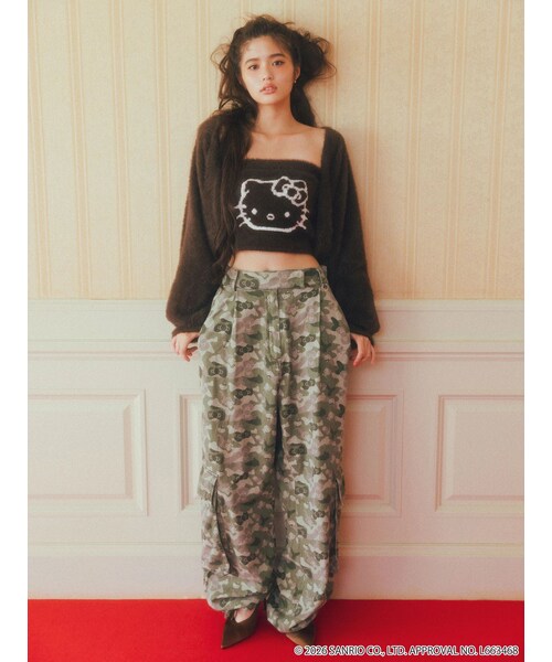 CALNAMUR（カルナムール）の「【HELLO KITTYコラボ】カモフラワークパンツ（その他パンツ・レディース・グレー/カーキ・F）」の7枚目の写真