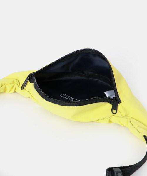 URBAN RESEARCH(アーバンリサーチ)の「STAY HUNGRY SONRI SMALL HIPBAG(ボディバッグ/ウエストポーチ・メンズ・YELLOW・One)」の7枚目の写真