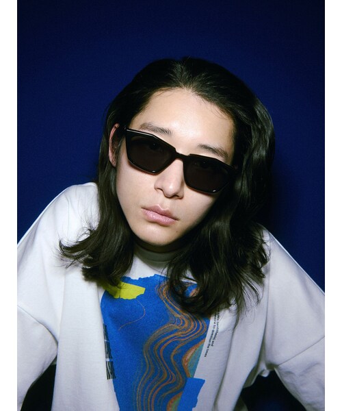 UN3D.（アンスリード）の「【CARIN×UN3D.】EDGE LINE SUNGLASSES（サングラス・レディース・グレー/ブラック・F）」の6枚目の写真