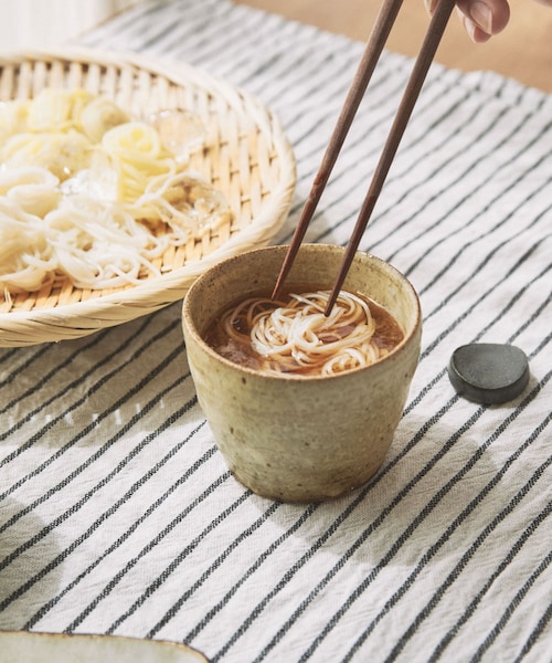 URBAN RESEARCH DOORS(アーバンリサーチドアーズ)の「佐藤敬 黄粉引蕎麦ちょこ(食器・メンズ・黄粉引・-)」の1枚目の写真
