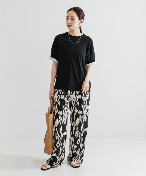 URBAN RESEARCH(アーバンリサーチ)の「リバーシブルTシャツ(Tシャツ/カットソー・レディース・RED×BEIGE/KHAKI×WHT/BLACK×OFF・FREE)」の11枚目の写真