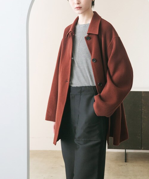 URBAN RESEARCH（アーバンリサーチ）の「スーパー140ステンカラーリバーミドルコート（ステンカラーコート・レディース・BRICK/NAVY/BLACK・FREE）」の2枚目の写真