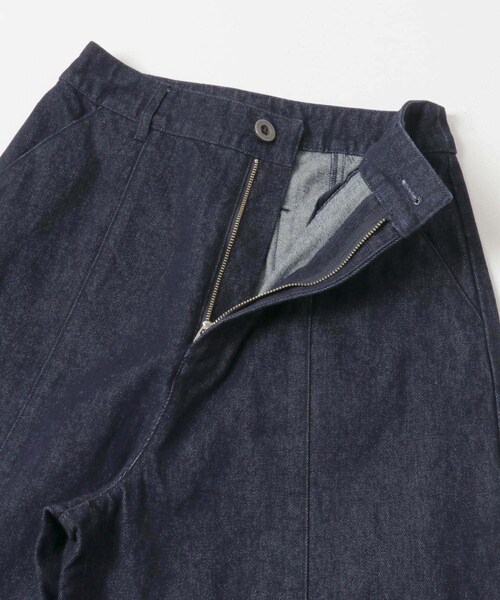 URBAN RESEARCH ROSSO（アーバンリサーチロッソ）の「F by ROSSO　カーブフォルムデニムパンツ（デニムパンツ・レディース・NAVY/BROWN・36/38）」の22枚目の写真