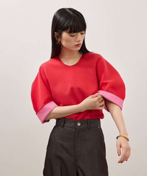 ADAM ET ROPE'(アダムエロペ)の「【サステナブル】ダブルフェイスニットトップス(ニット/セーター・レディース・ブラック/チャコール/レッド・F)」の4枚目の写真