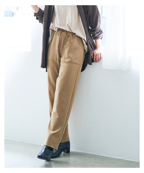 nissen（ニッセン）の「大きいサイズ【贅沢質感】ダンボールスウェットストレートパンツ（ゆったりヒップ）（スウェットパンツ・レディース・カーキ/黒/ネイビー/ベージュ・L/LL/3L/4L/5L/6L/8L/10L）」の11枚目の写真